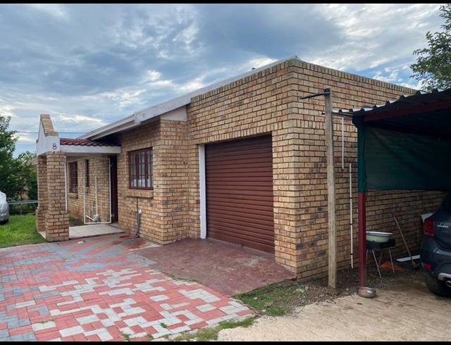 0 BEDROOM HOUSE FOR SALE IN KOMANI PARK